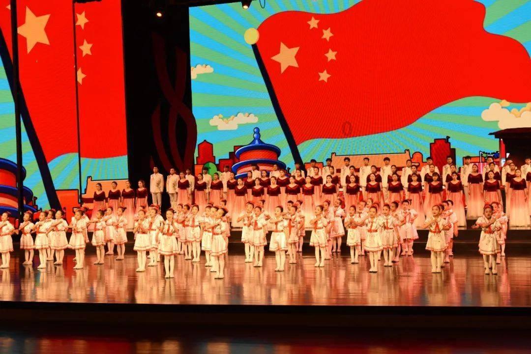 人民的代表丨刘万云：羊峰山下的“果王”，群众心中的代表